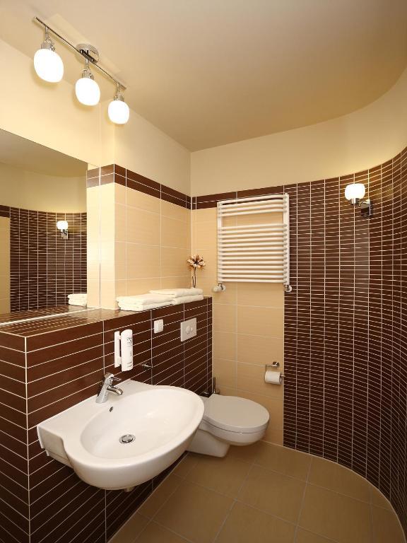 Apartamenty Zlota Nic Οπόλε Δωμάτιο φωτογραφία
