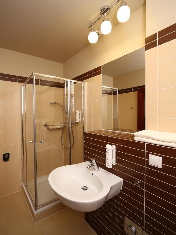 Apartamenty Zlota Nic Οπόλε Δωμάτιο φωτογραφία