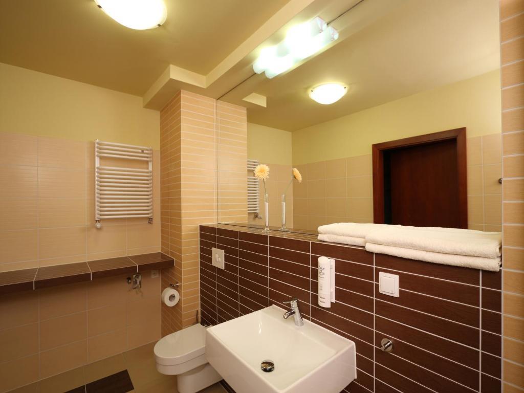 Apartamenty Zlota Nic Οπόλε Δωμάτιο φωτογραφία