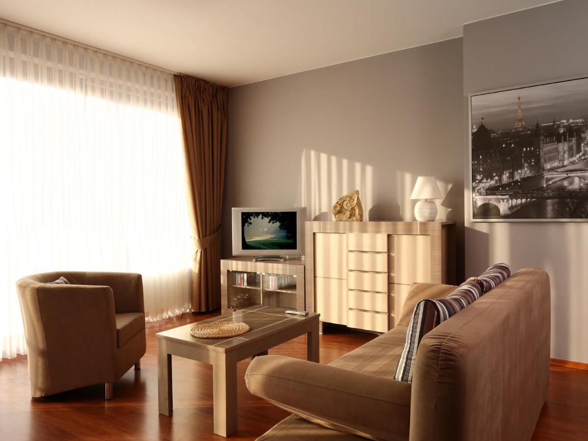 Apartamenty Zlota Nic Οπόλε Δωμάτιο φωτογραφία